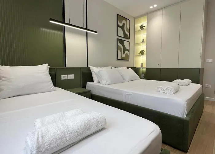 Noir Luxury Apartment